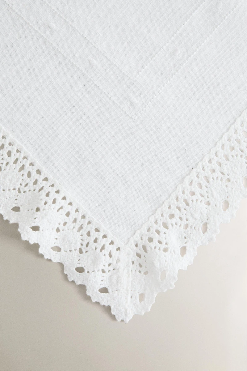 EMBROIDERED COTTON TABLECLOTH WITH LACE TRIM