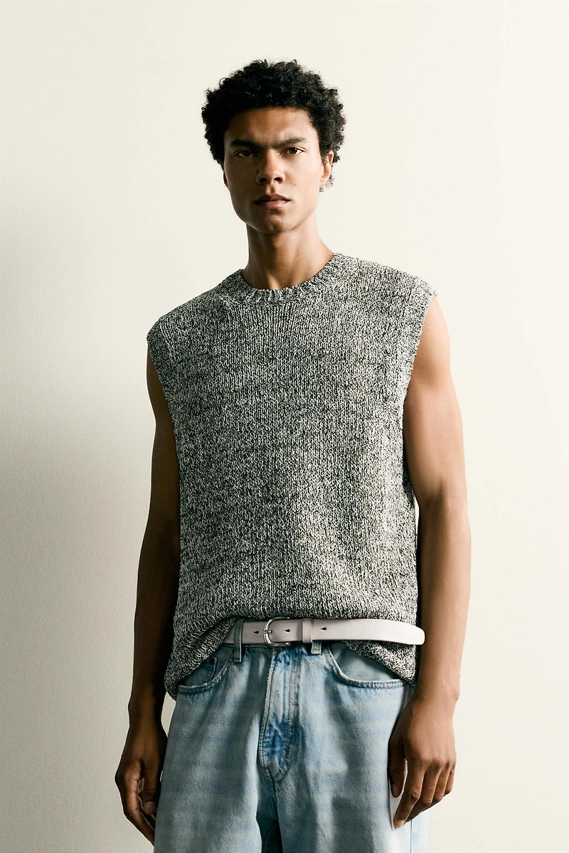 TEXTURED KNIT VEST