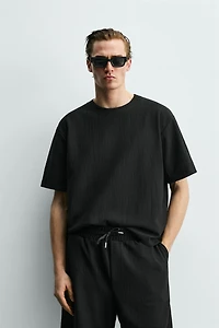 RELAXED FIT TEXTURED T-SHIRT