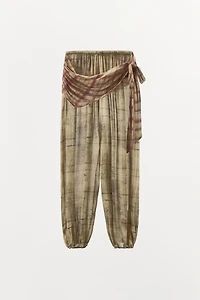 SCARF PRINT PANTS