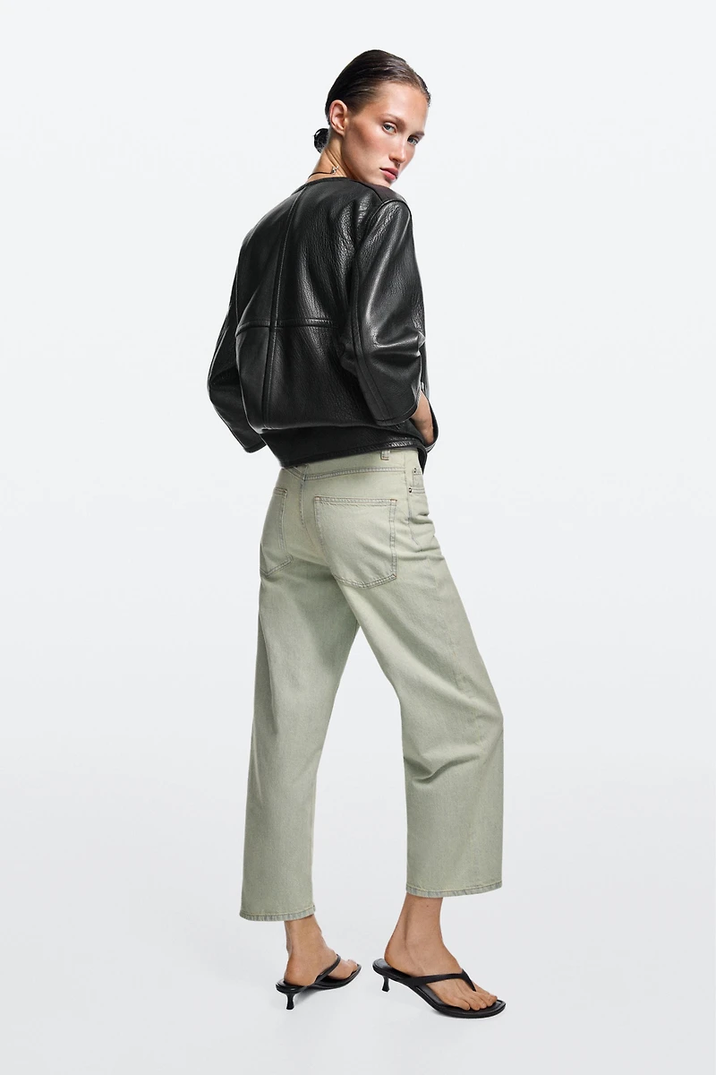 Mid-waist cropped wide-leg jeans