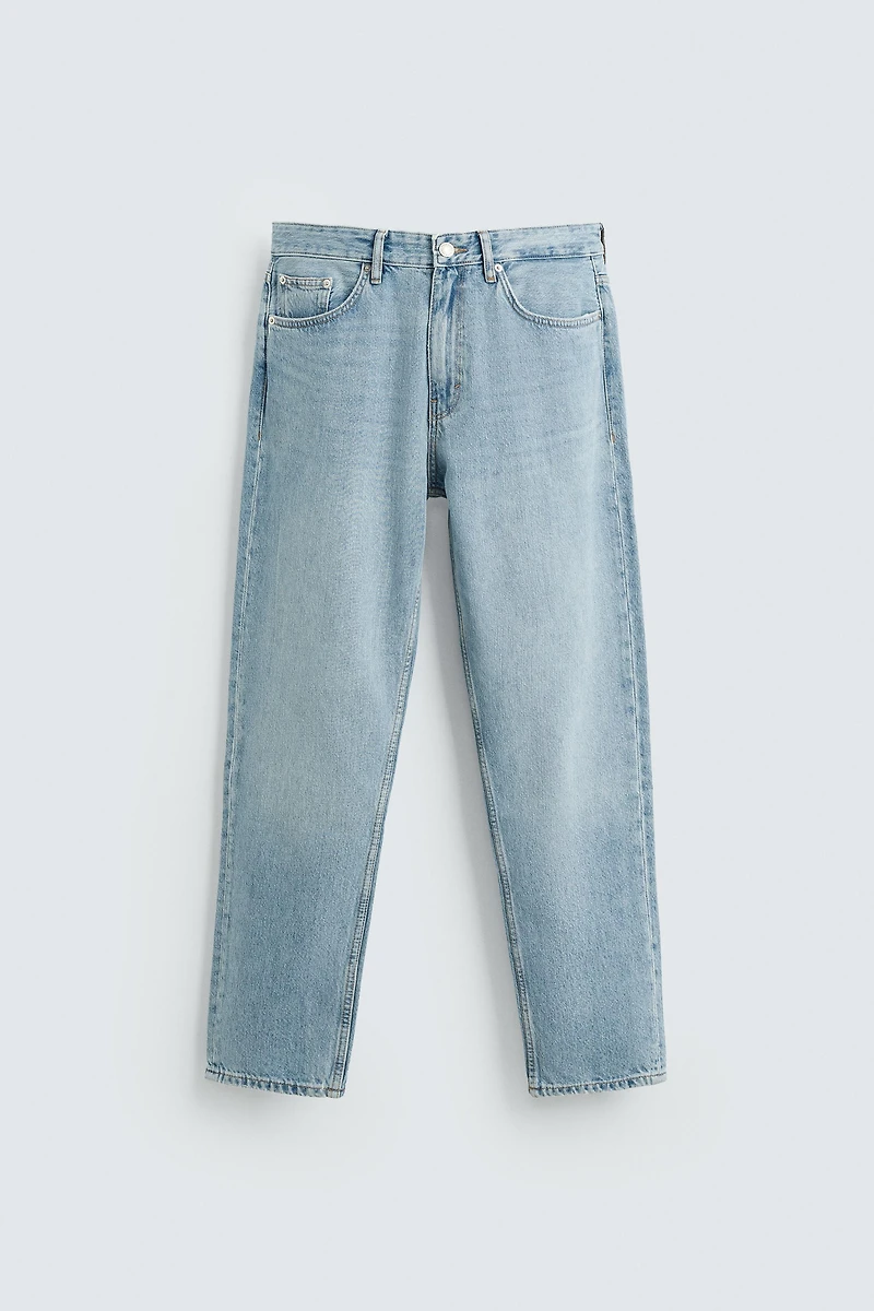 SLIM TAPERED FIT JEANS