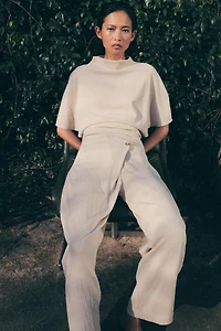 TEXTURED WRAP PANTS