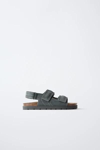 SANDALES EN CUIR