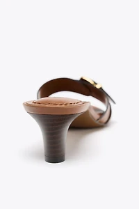 BUCKLED HEELED SANDALS