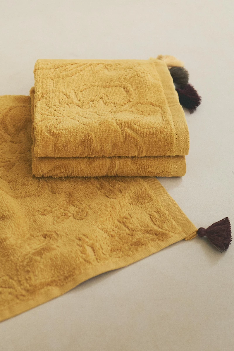 PACK OF HAND TOWELS WITH TASSELS (PACK OF 3)