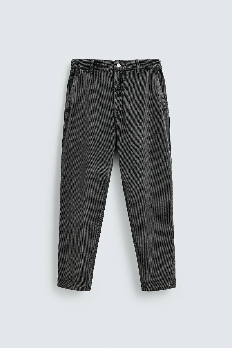 PANTALON CARROT FIT EN VELOURS CÔTELÉ