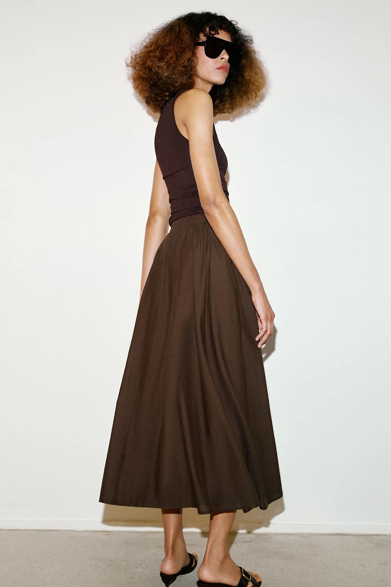 LAYERED MIDI SKIRT