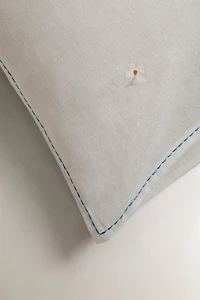 KIDS' FLORAL AND STRIPE PILLOWCASE