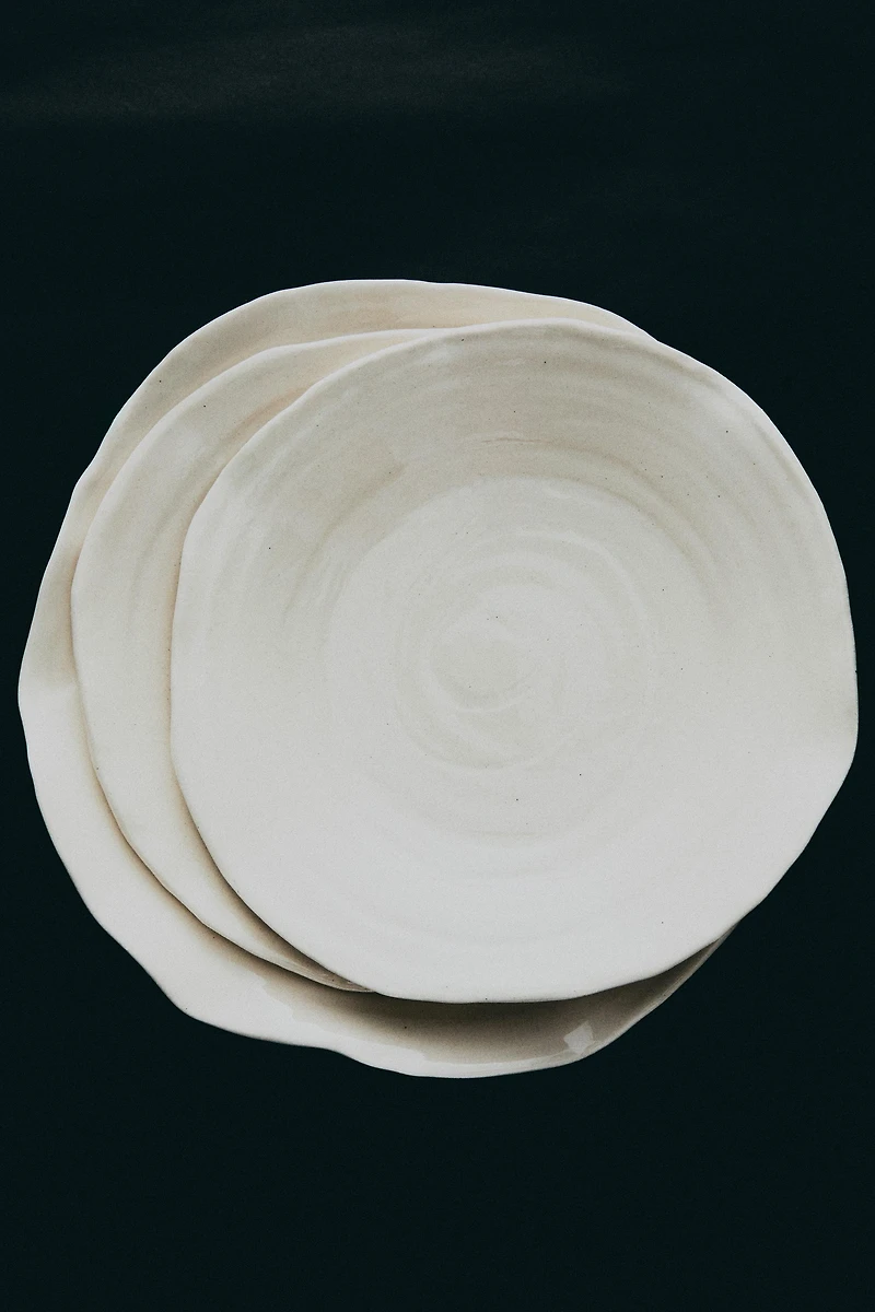 ENAMELED CERAMIC TRAY