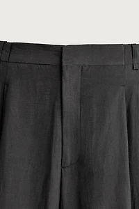 RELAXED FIT WIDE LEG SUIT PANTS