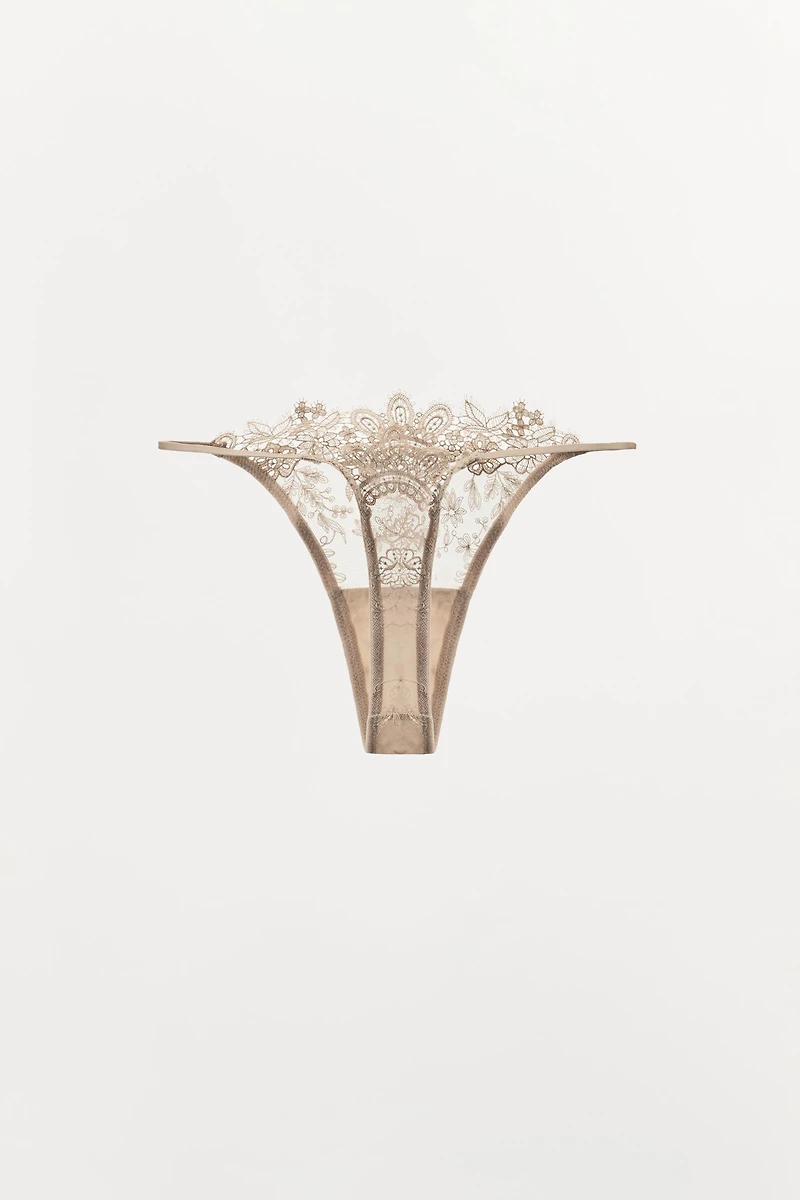 LACE THONG