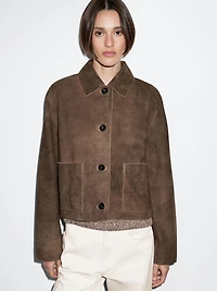 Short suede leather jacket with pocket details