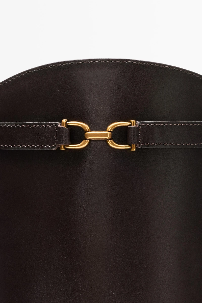 Botte cavalière en cuir