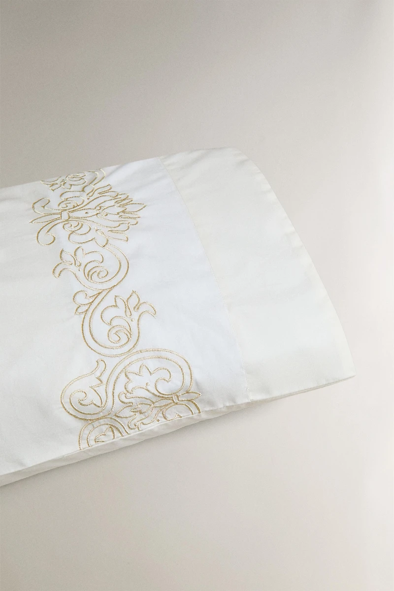 EMBROIDERED PILLOWCASE
