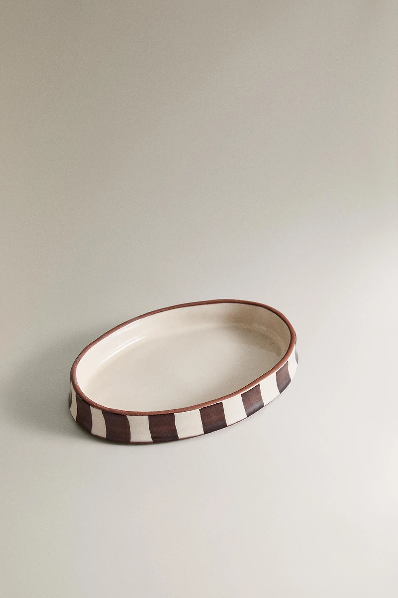 BROWN STRIPED SOAP DISH