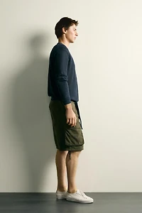 REGULAR FIT CARGO SHORTS WITH TABS