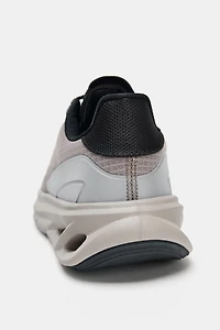 RUNNING SNEAKERS