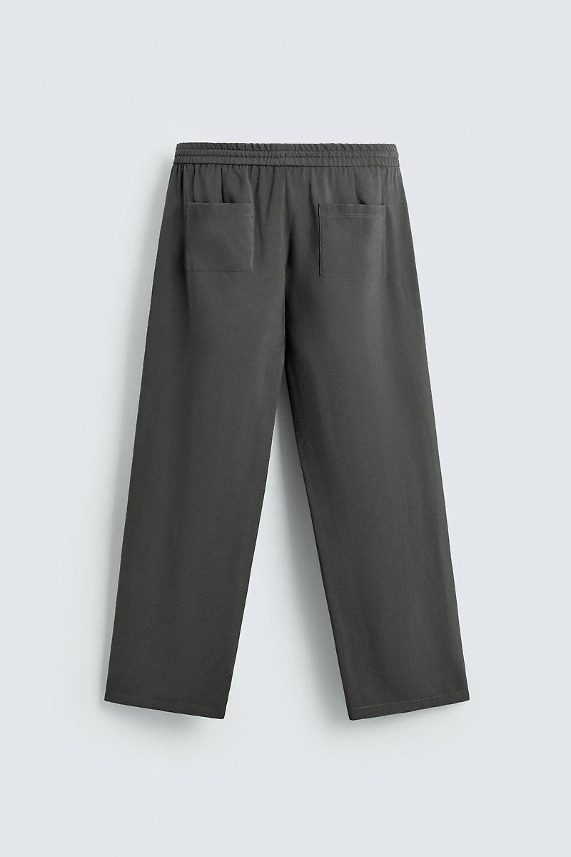 FLOWY TOPSTITCHED PANTS