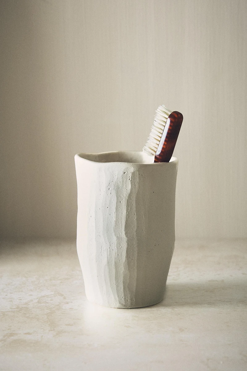 MATTE CERAMIC TOOTHBRUSH HOLDER