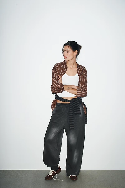 WASHED EFFECT RIPPED FLEECE PANTS