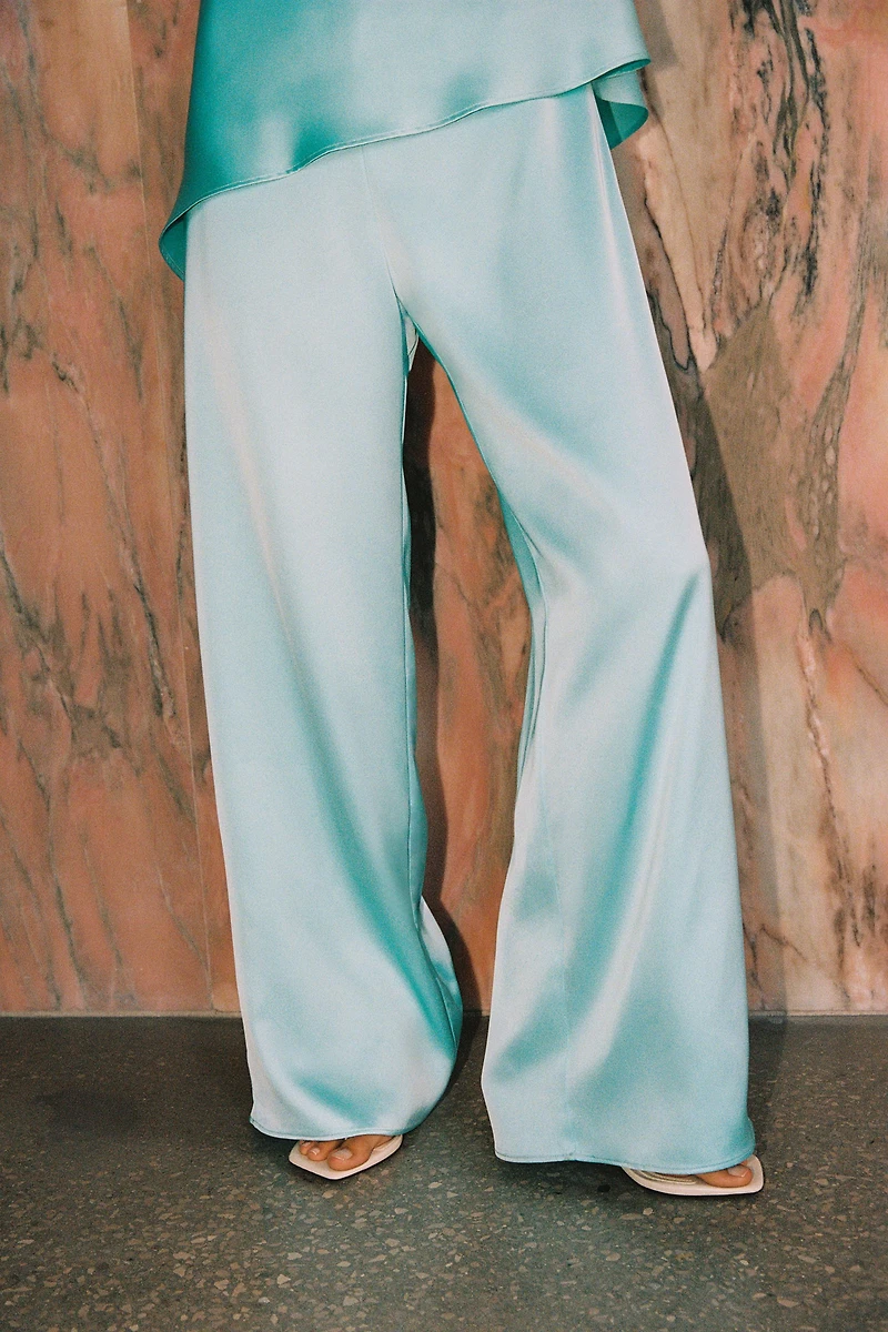 SATIN HALTER JUMPSUIT