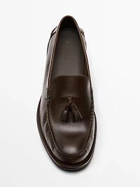 Soft oiled leather loafers with tassels