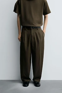 PANTALON COUPE DÉCONTRACTÉE À PLIS