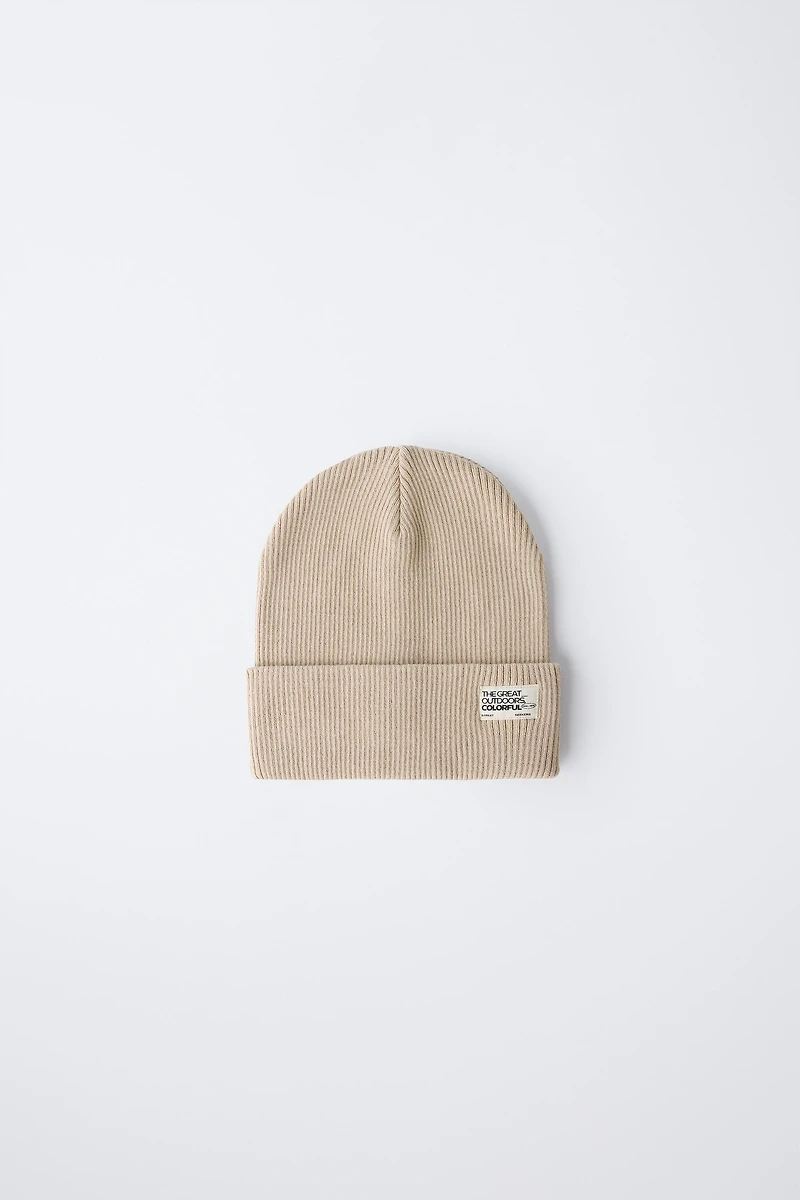 RIBBED KNIT HAT WITH LABEL