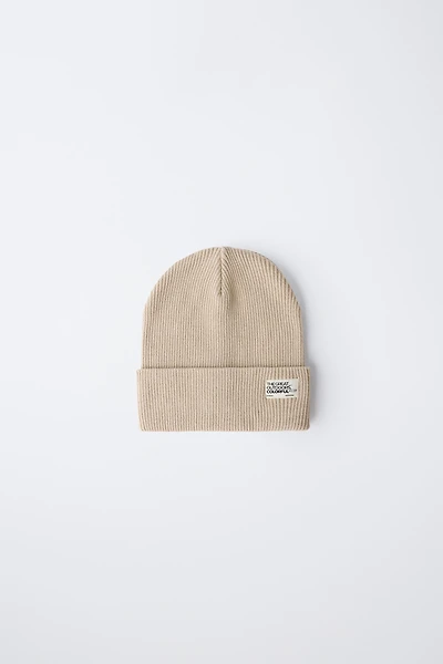 RIBBED KNIT HAT WITH LABEL