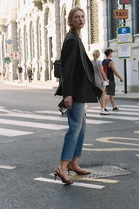 OVERSIZED DOUBLE-BREASTED BLAZER
