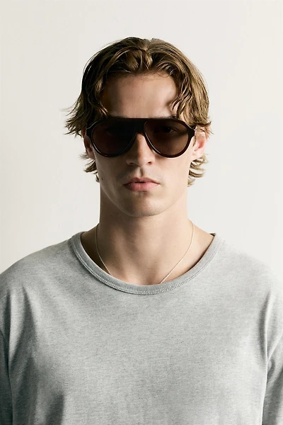 OVAL SUNGLASSES