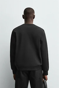 HEAVYWEIGHT CREW NECK SWEATSHIRT