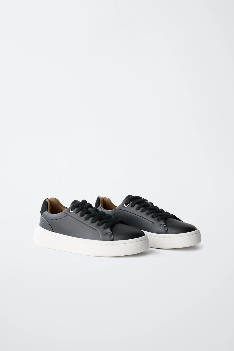 CHUNKY SNEAKERS