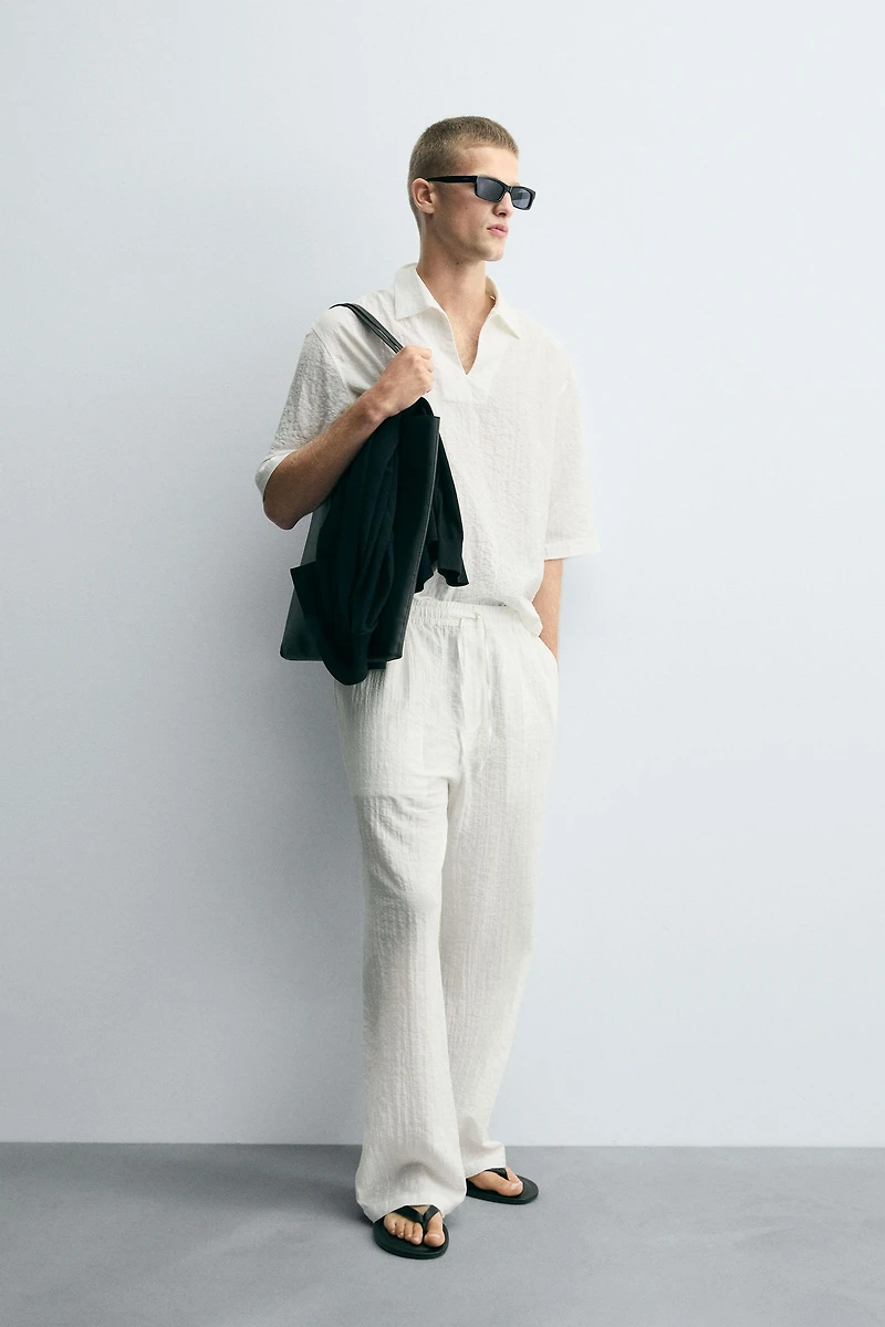 PANTALON COUPE DÉCONTRACTÉE STRUCTURÉ