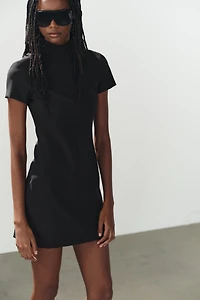 SHORT SLEEVE MINI DRESS