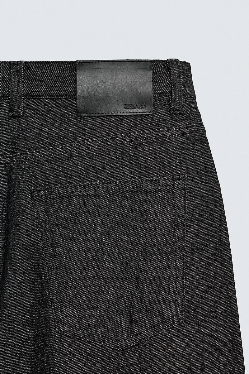 RELAXED FLARE FIT JEANS
