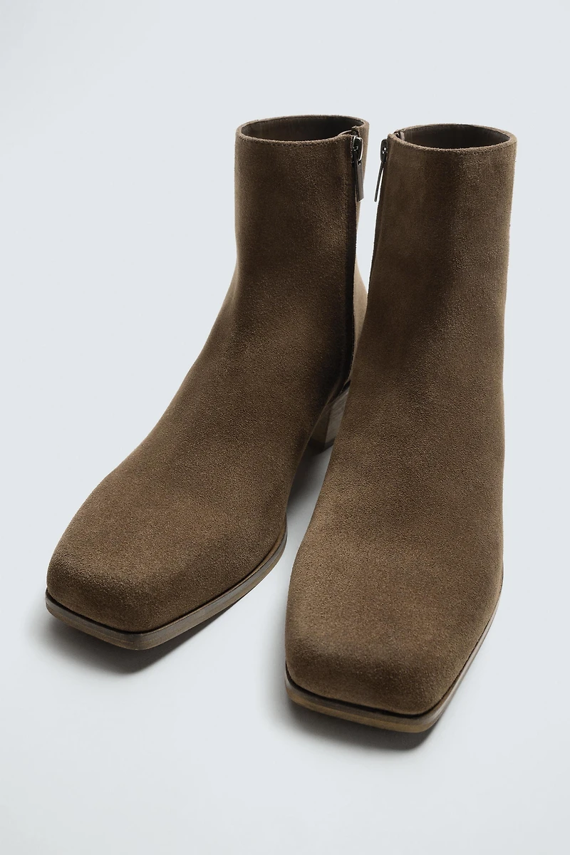 BOTTE EN CUIR À TALONS