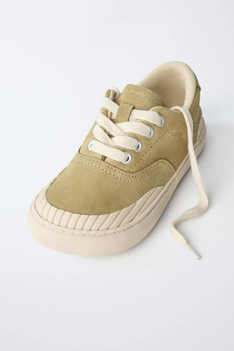 TENNIS OU BASKET EN CUIR