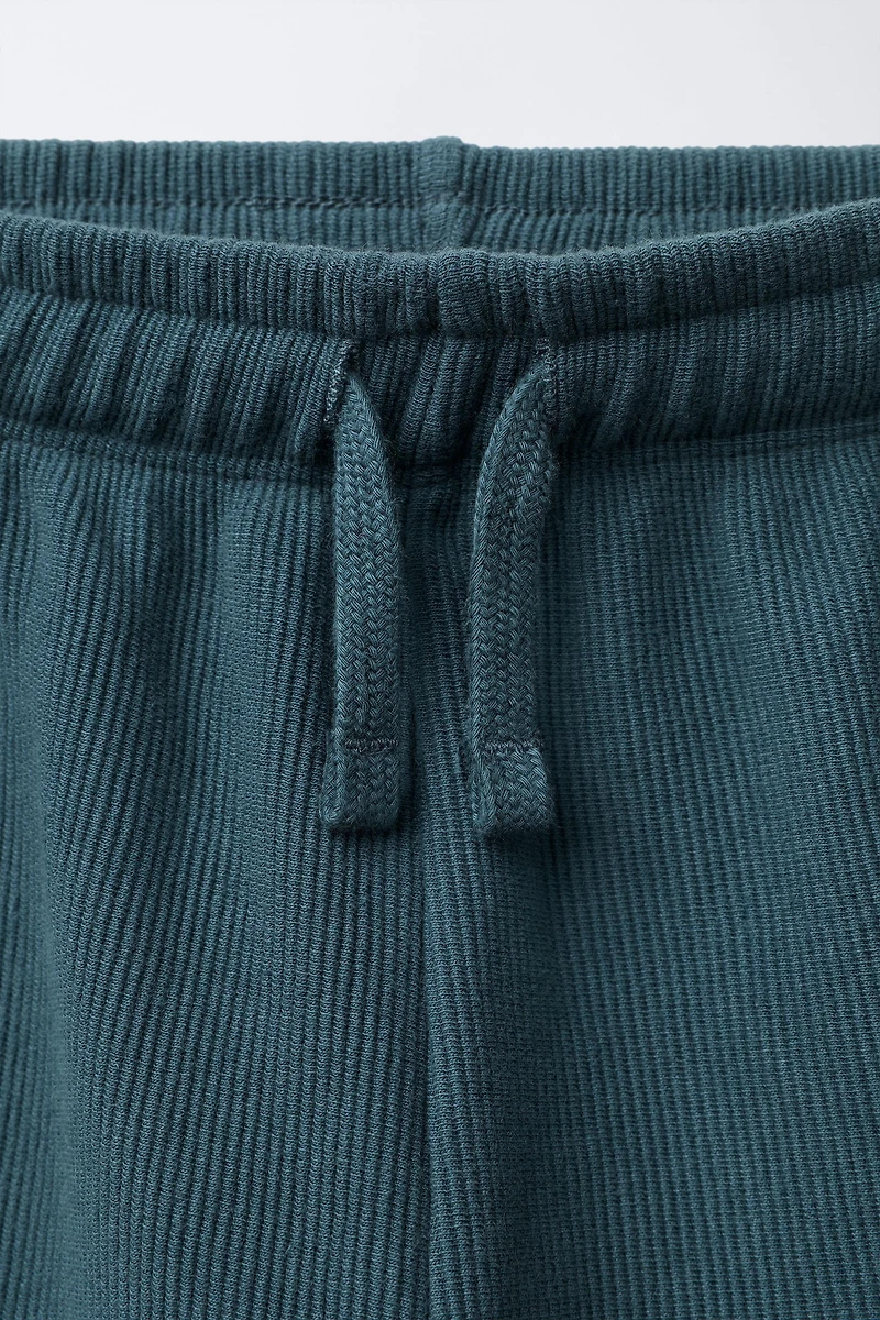 T-SHIRT AND BERMUDA OTTOMAN LABEL SET