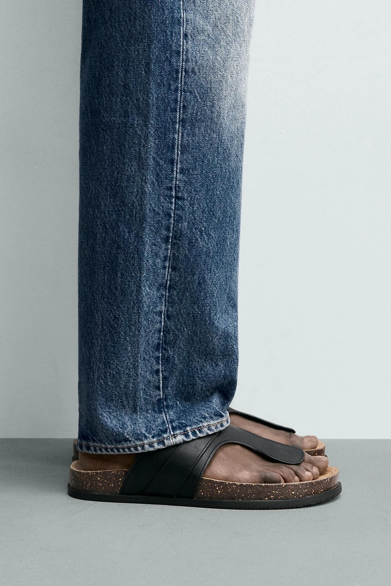 STRAP SANDALS