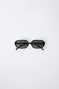 RECTANGULAR PLASTIC FRAME SUNGLASSES