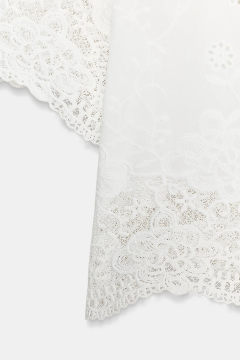 CHEMISE BRODÉE PERFORÉE