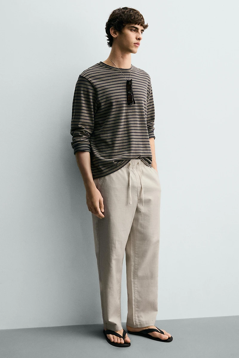 PANTALON STRUCTURÉ COUPE DÉCONTRACTÉE