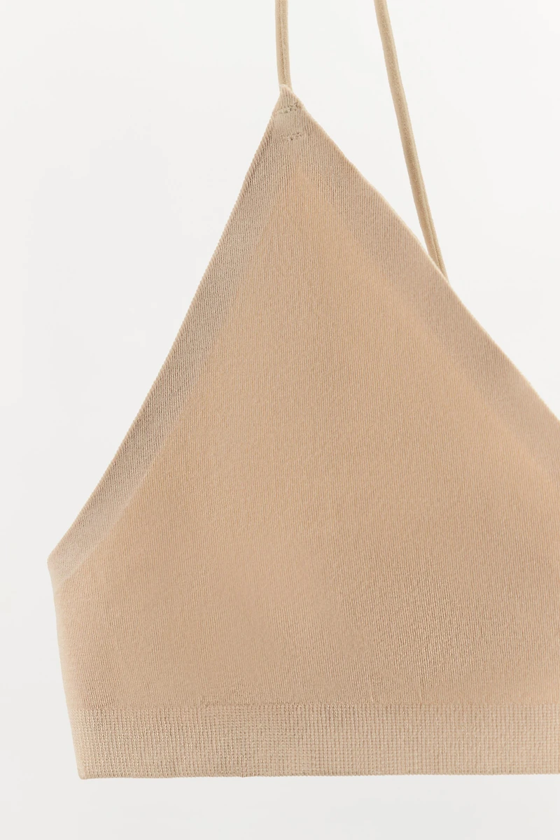 SEAMLESS STRAPPY BRA