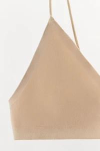 SEAMLESS STRAPPY BRA