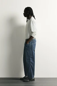 LOOSE FIT CROPPED JEANS