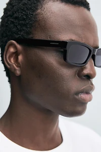 SQUARE SUNGLASSES