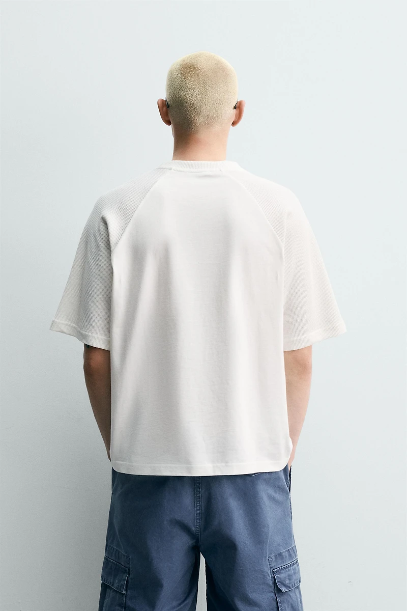 CONTRAST PRINT TEXT T-SHIRT