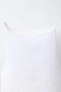 TOP EN MAILLE CANNELÉE